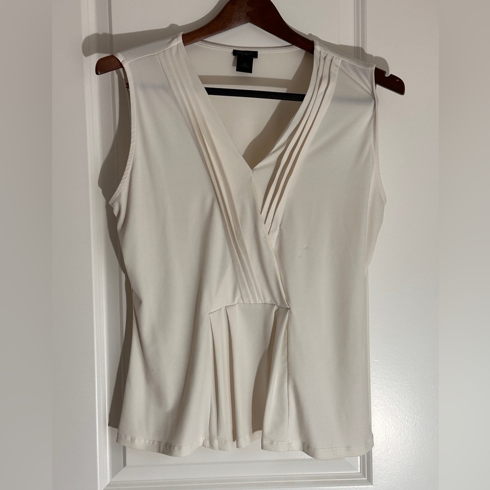 2 for $15 Ann Taylor Sleeveless Tops - size M